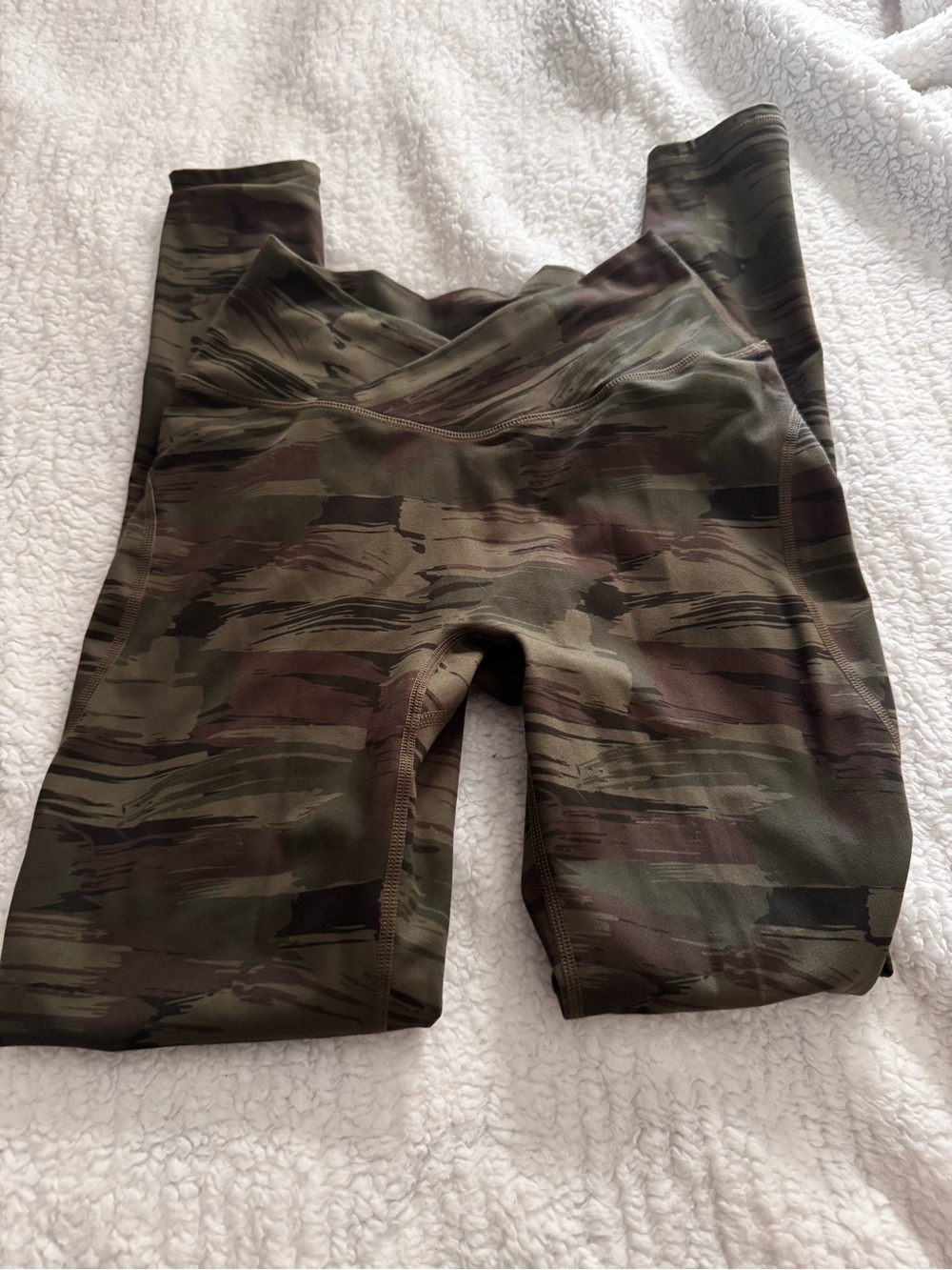 Alphalete Camo-Print Leggings in Olive and Brown